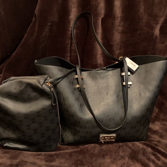 Bebe Alexis Tote Black - Picture 2 of 4